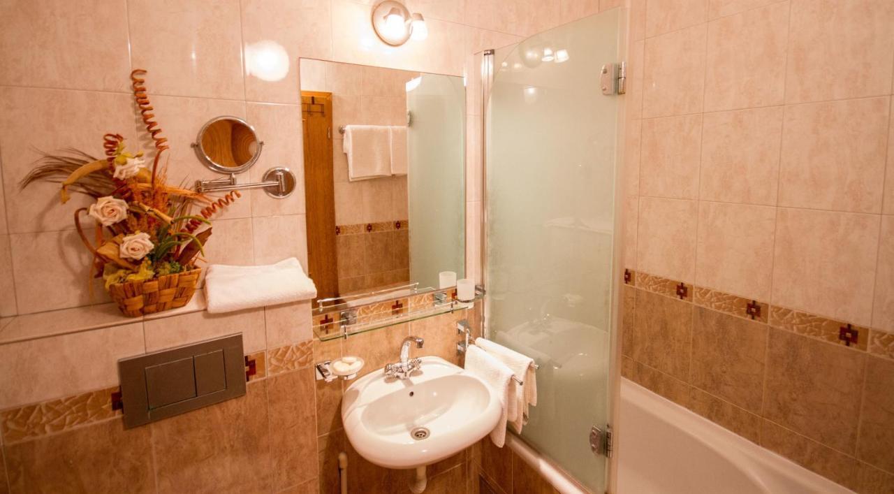 Apart Hotel Samardzic 티바트 객실 사진