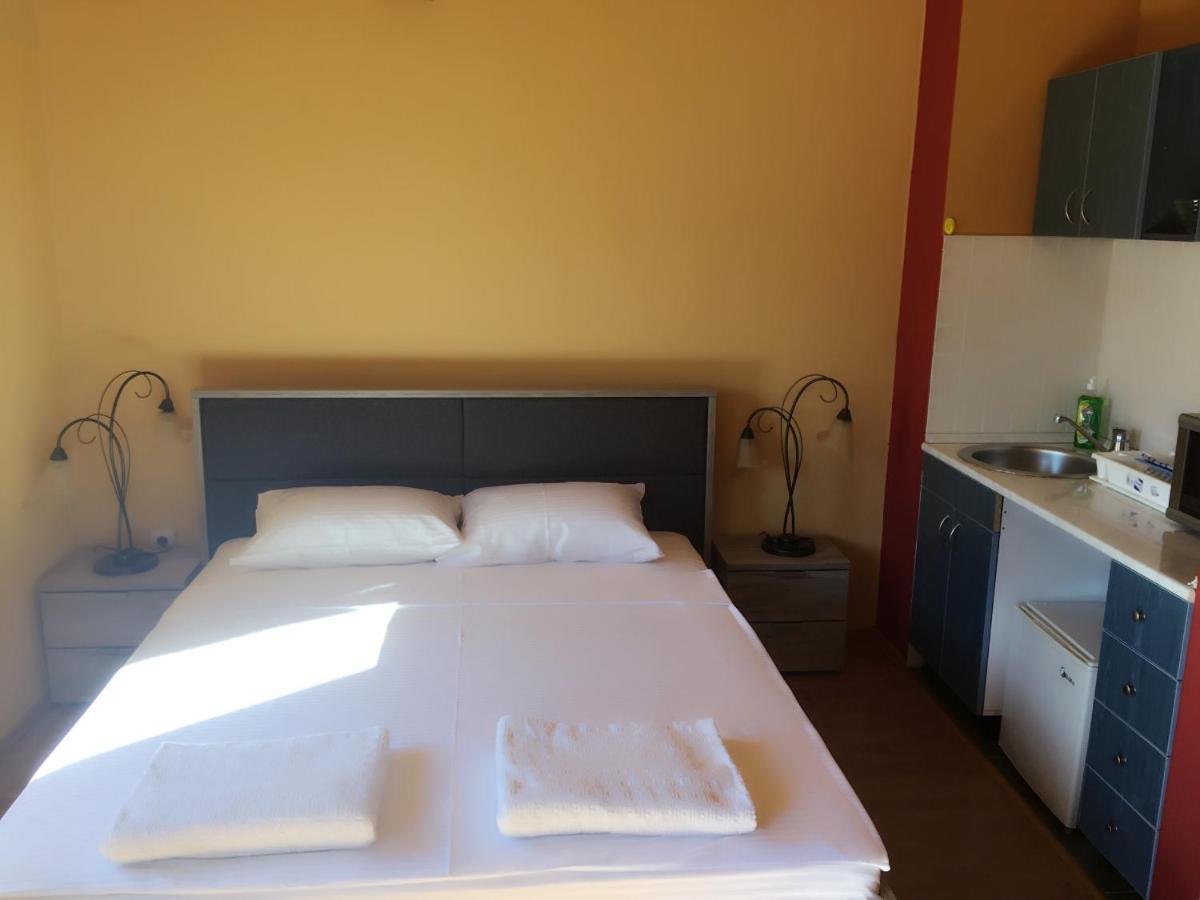 Apart Hotel Samardzic 티바트 외부 사진